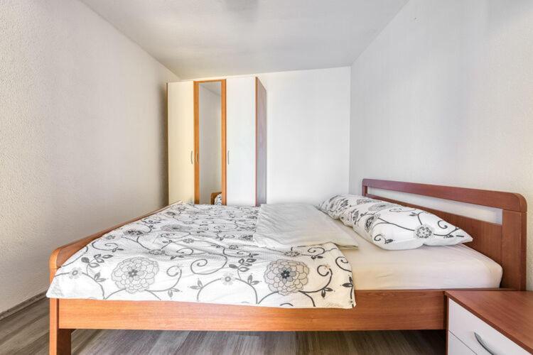Apartments Nika With Swimming Pool And Beautiful Sea View Dobreć 외부 사진