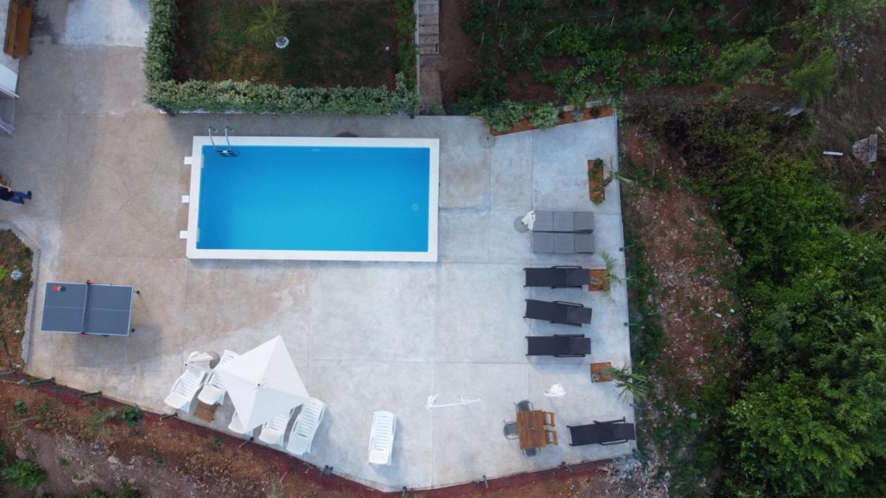 Apartments Nika With Swimming Pool And Beautiful Sea View Dobreć 외부 사진